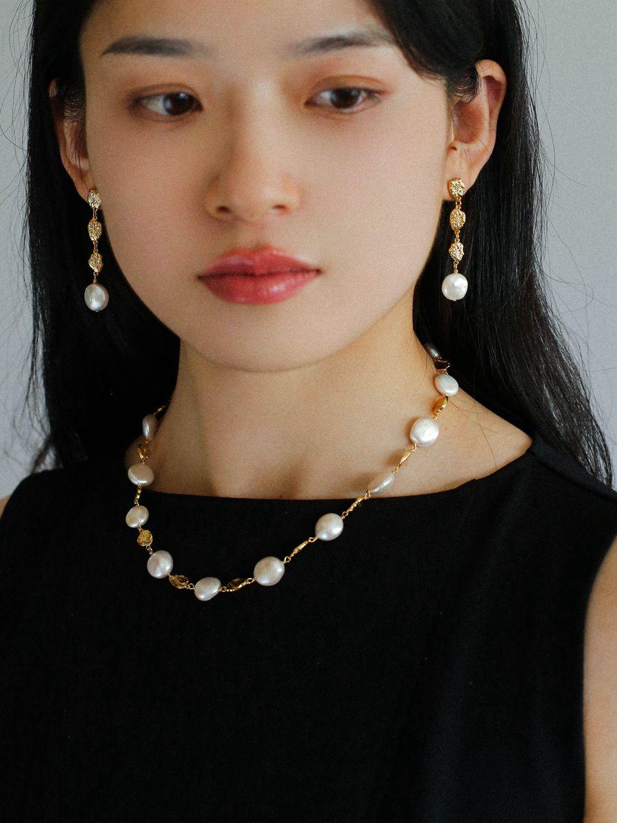 Elegant Baroque Pearl Necklace with Gold Coin & Lava Beads - Perfect for Weddings, Parties & Special Occasions