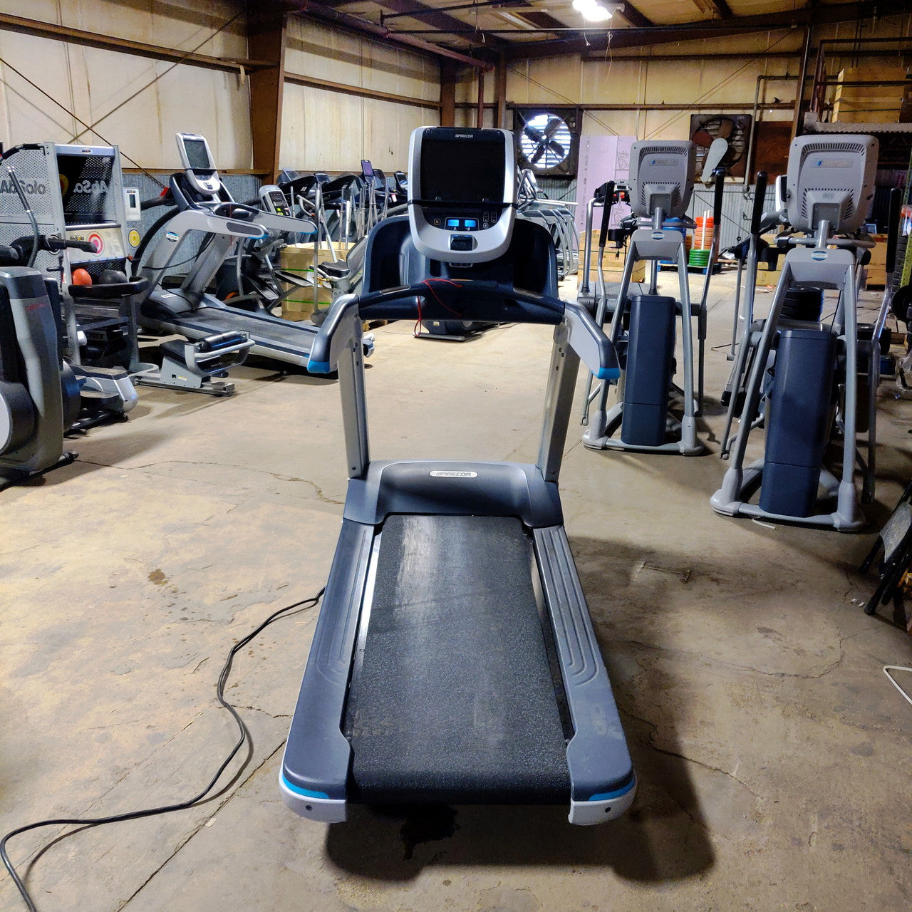 Precor 885 Treadmill with P80 Console - Commercial Grade Running Machine for Home Gym & Cardio Workouts - Perfect for Indoor Fitness Training & Weight Loss