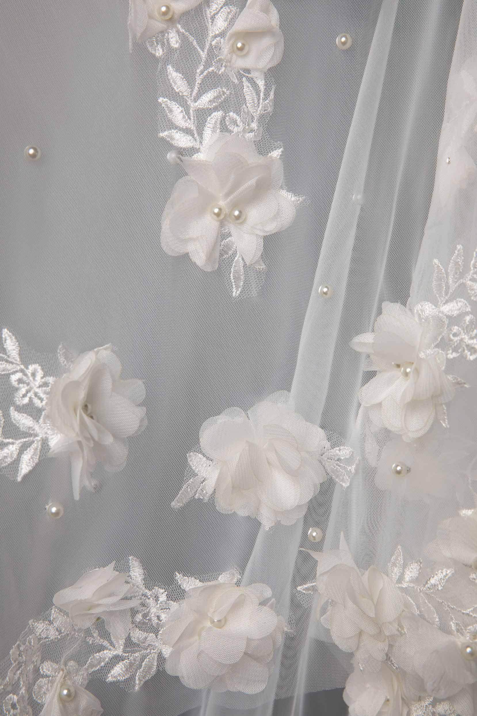 Elegant One-Tier Cut Edge Tulle Cathedral Wedding Veil with Floral Beading CV0284 - Perfect for Bridal Ceremonies & Formal Occasions