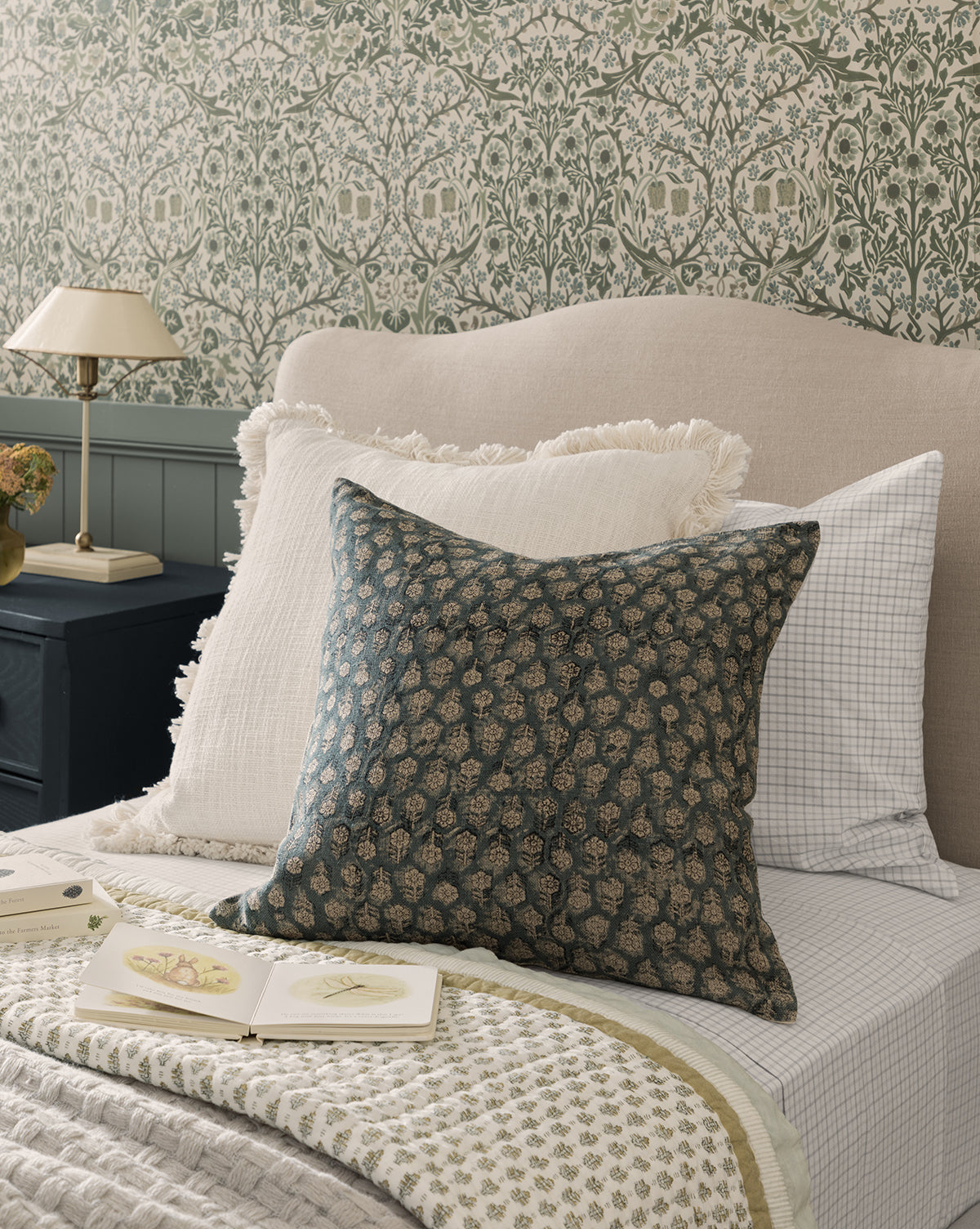 Premium Perla Pillow Cover - Soft & Breathable Cotton Pillowcase for Bedroom Decor, Home Styling, and Comfortable Sleep - Perfect for Sofas, Beds, and Living Room Accents