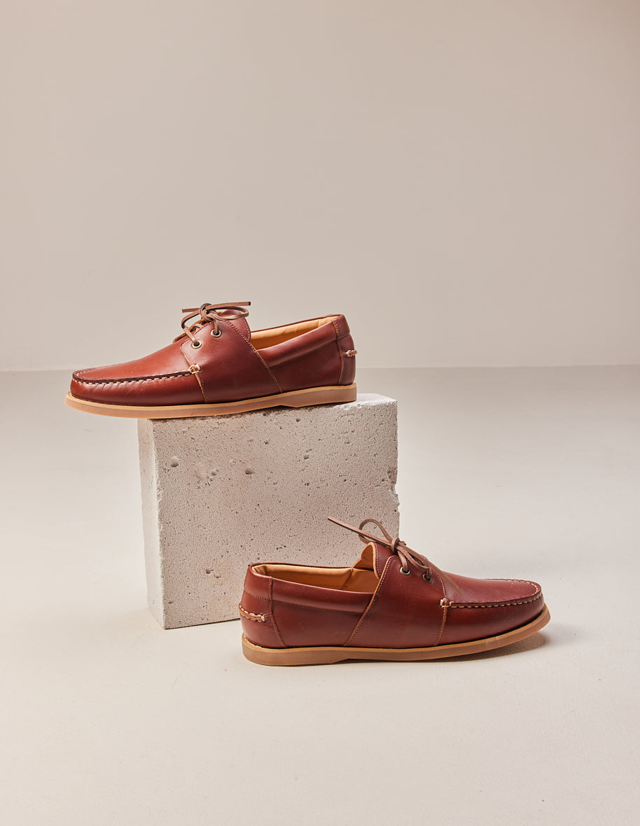 Bateaux Marin Brown Leather Boat Shoes - Classic & Comfortable for Sailing, Casual Wear & Outdoor Activities