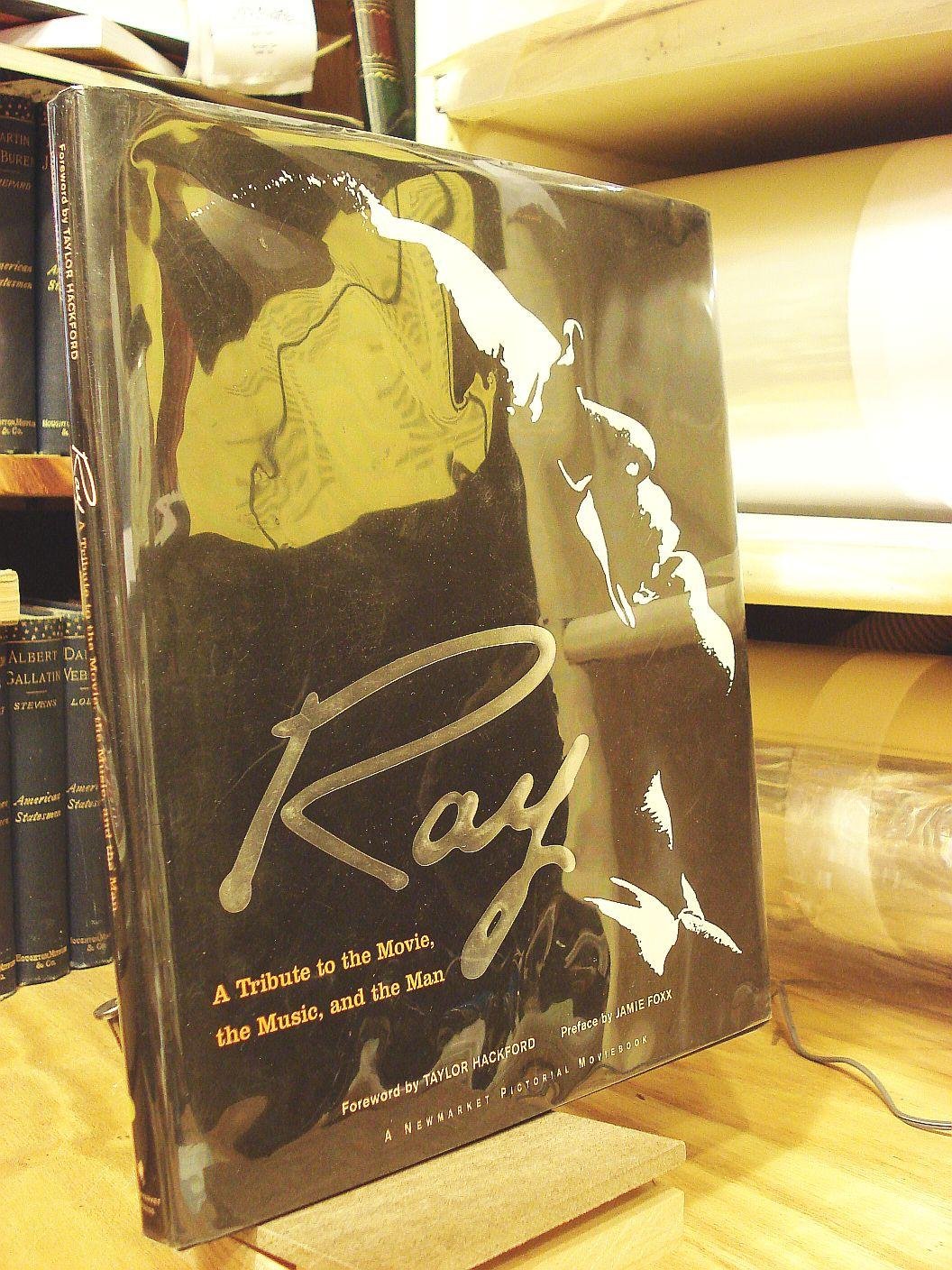 Ray: A Tribute to the Movie, the Music, and the Man - Newmarket Pictorial Moviebook | Biography, Film History & Music Lovers Gift