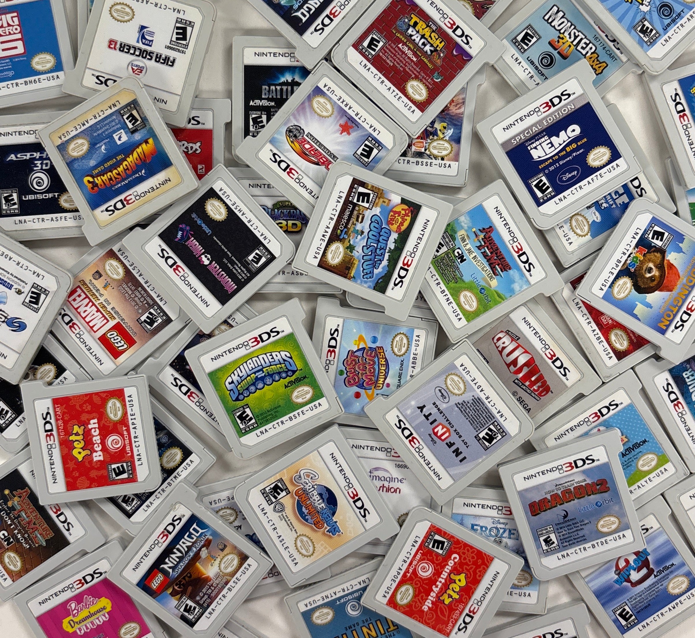 15 Random Nintendo 3DS Games Bundle - Mystery Video Game Collection for Kids & Adults - Perfect for Parties, Gifts & Retro Gaming Fun