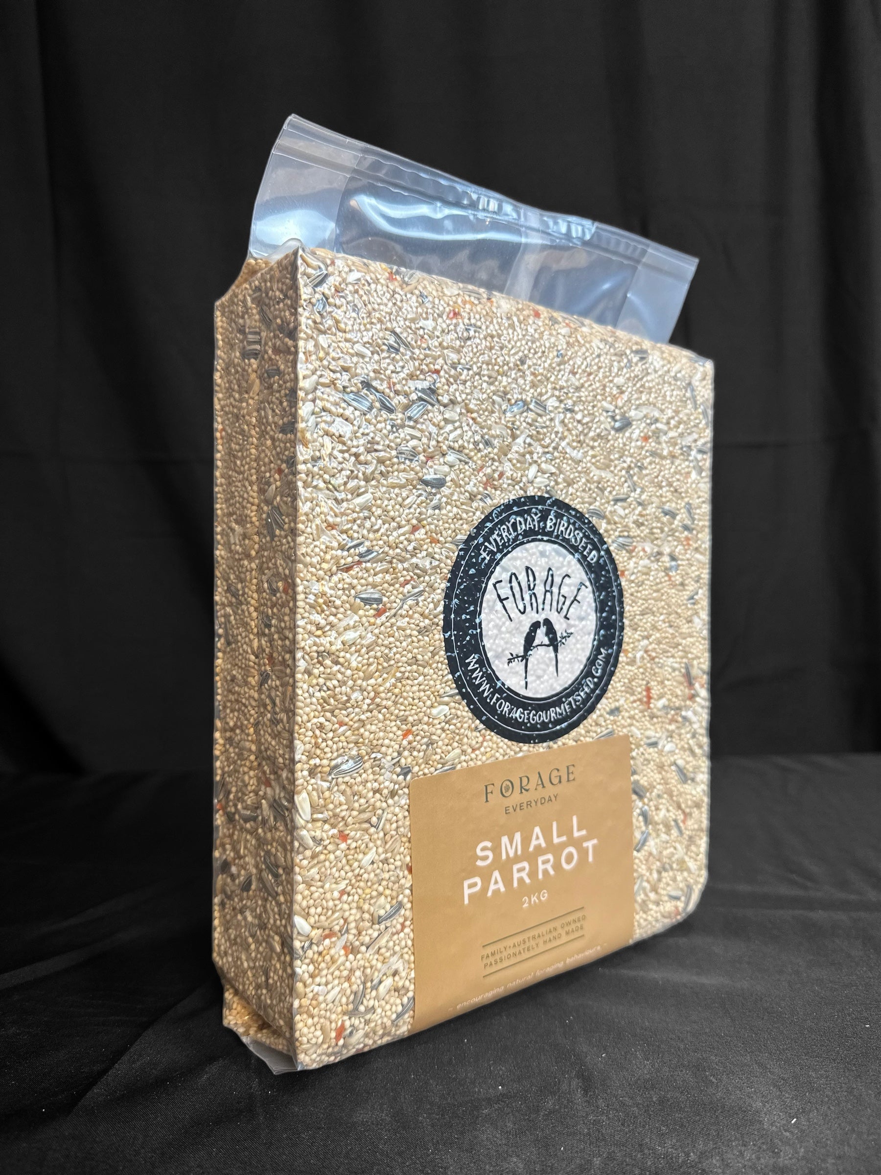Premium Forage Everyday Blend for Small Parrots - 2kg Nutritious Bird Food | Ideal for Cockatiels, Lovebirds & Parakeets | Daily Feeding & Training Treats