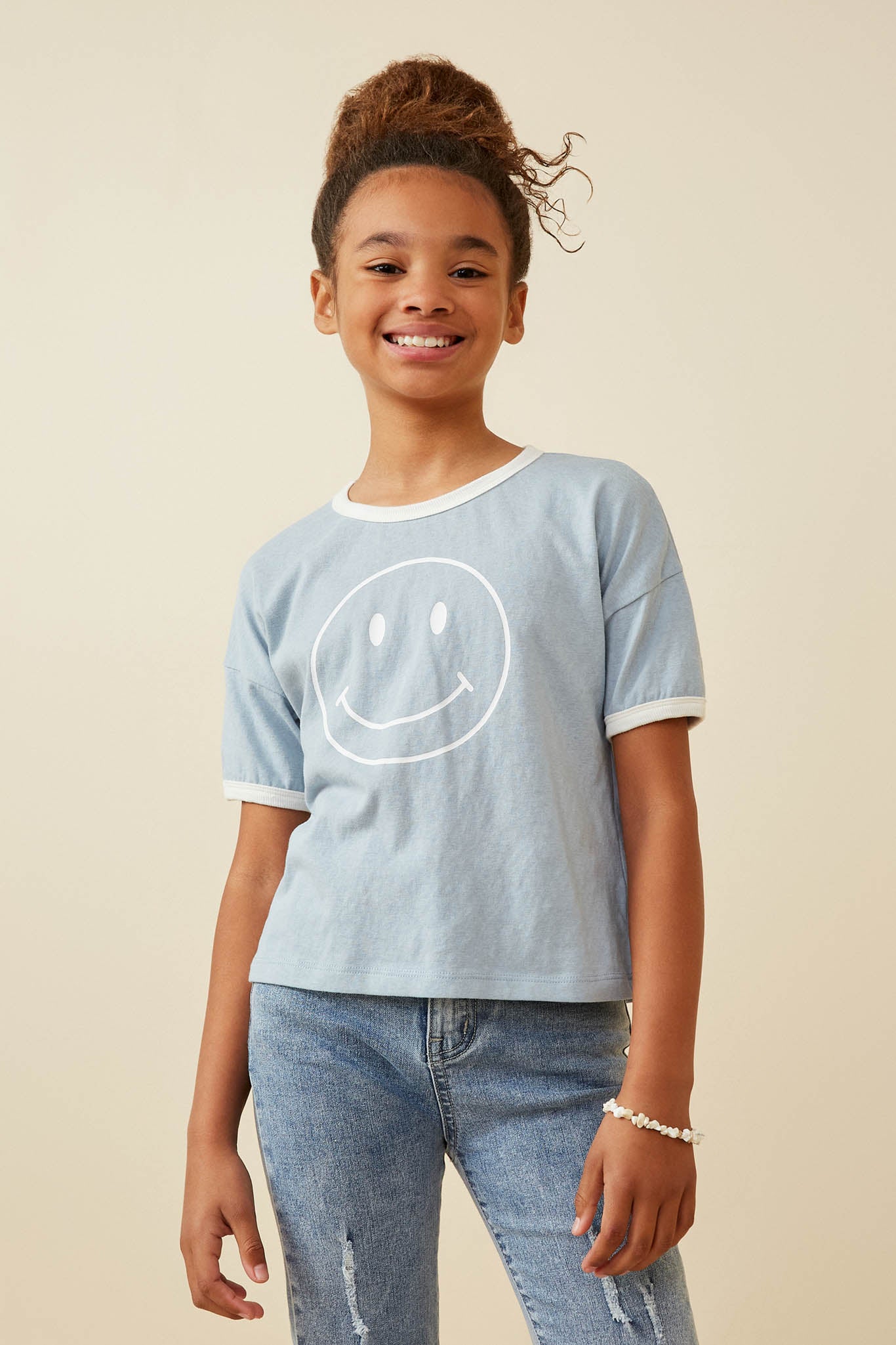 Vintage Smiley Face Print Contrast Ringer Tee - 90s Retro Graphic T-Shirt for Men & Women | Perfect for Casual Wear, Street Style & Music Festivals