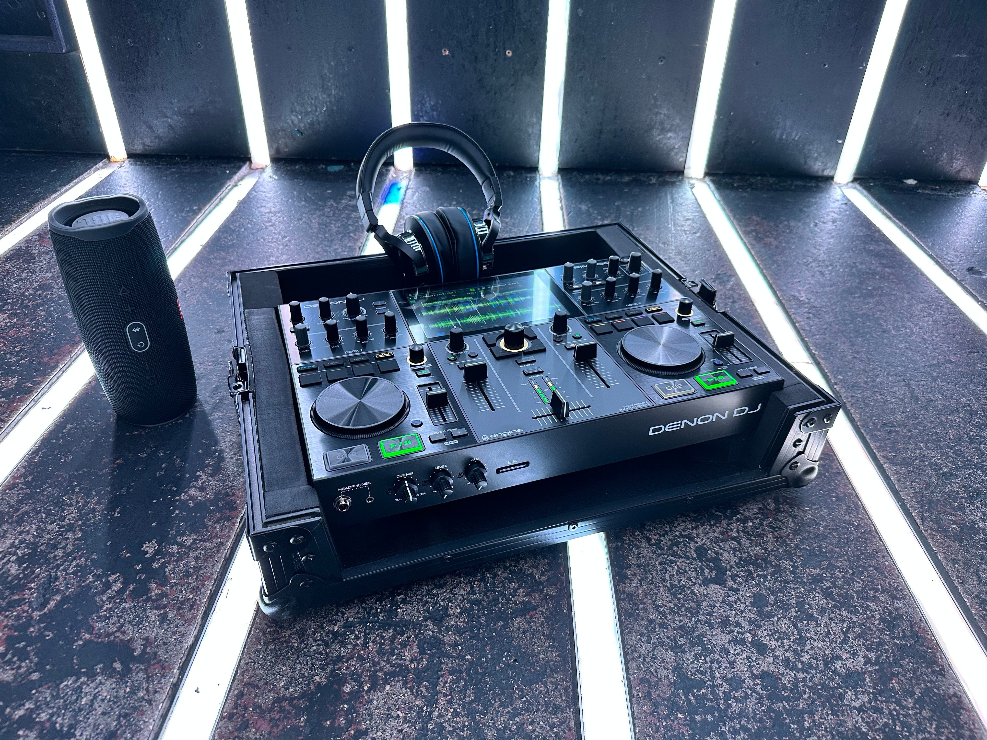 School Of Beats SB101 DJ Controller - Professional DJ Equipment for Beginners | Learn to DJ at Home, Parties & Events