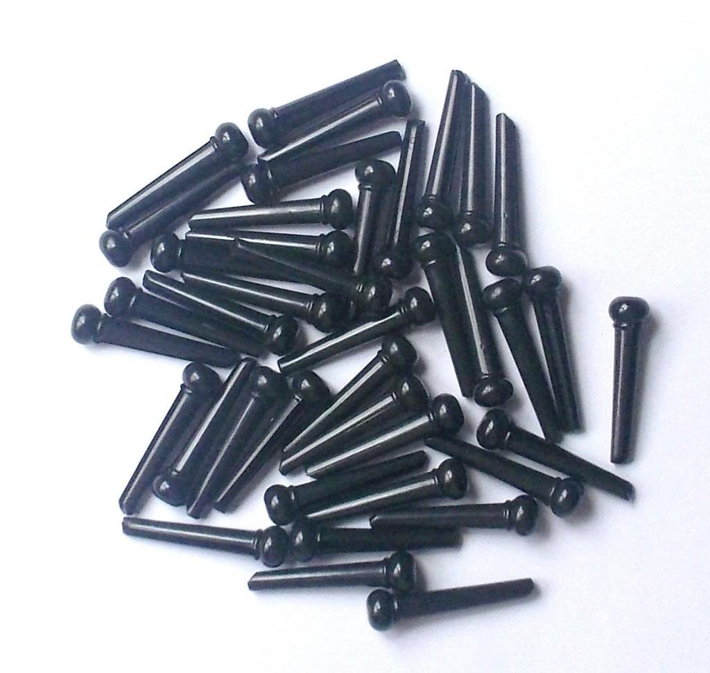 30 Pcs Black Plastic Guitar Bridge Pins with Dots - Perfect for Acoustic Guitar Repair & String Replacement (Ideal for Musicians, Luthiers & DIY Guitar Maintenance)