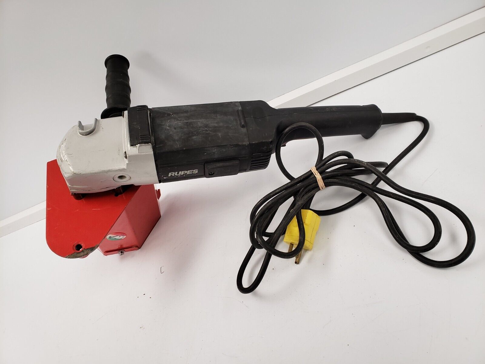 Rupes LH31N Random Orbital Sander - Professional Car Detailing & Woodworking Tool for Smooth Finishing
