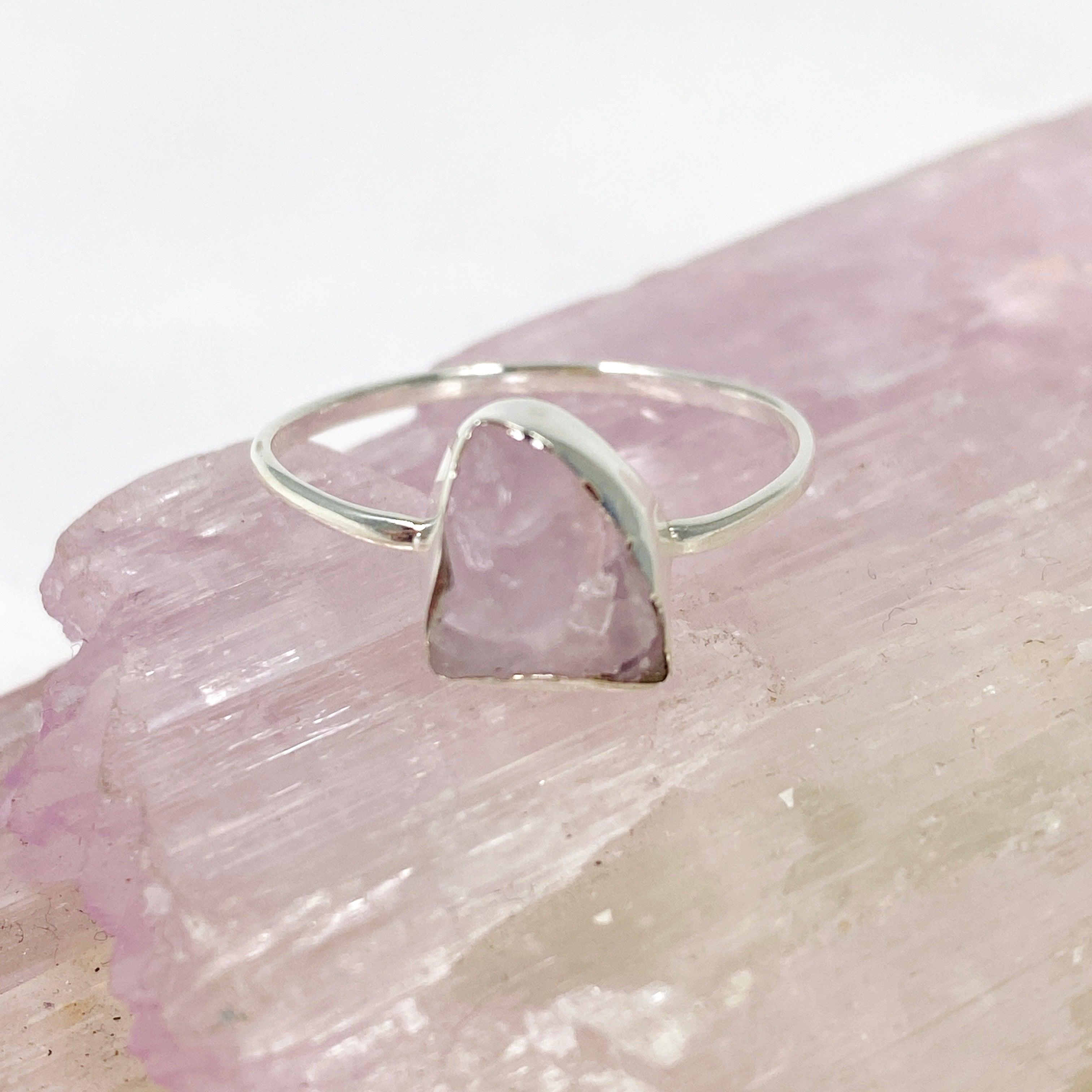 Natural Kunzite Raw Crystal Sterling Silver Band Ring for Women - Elegant Handmade Jewelry Gift for Birthday, Anniversary & Special Occasions