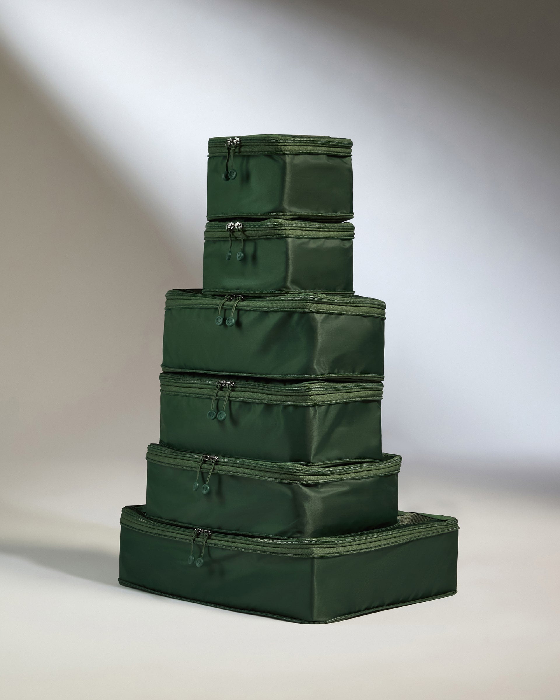 6-Piece Green Packing Cubes Set - Perfect for Travel Organizing & Suitcase Space Saving