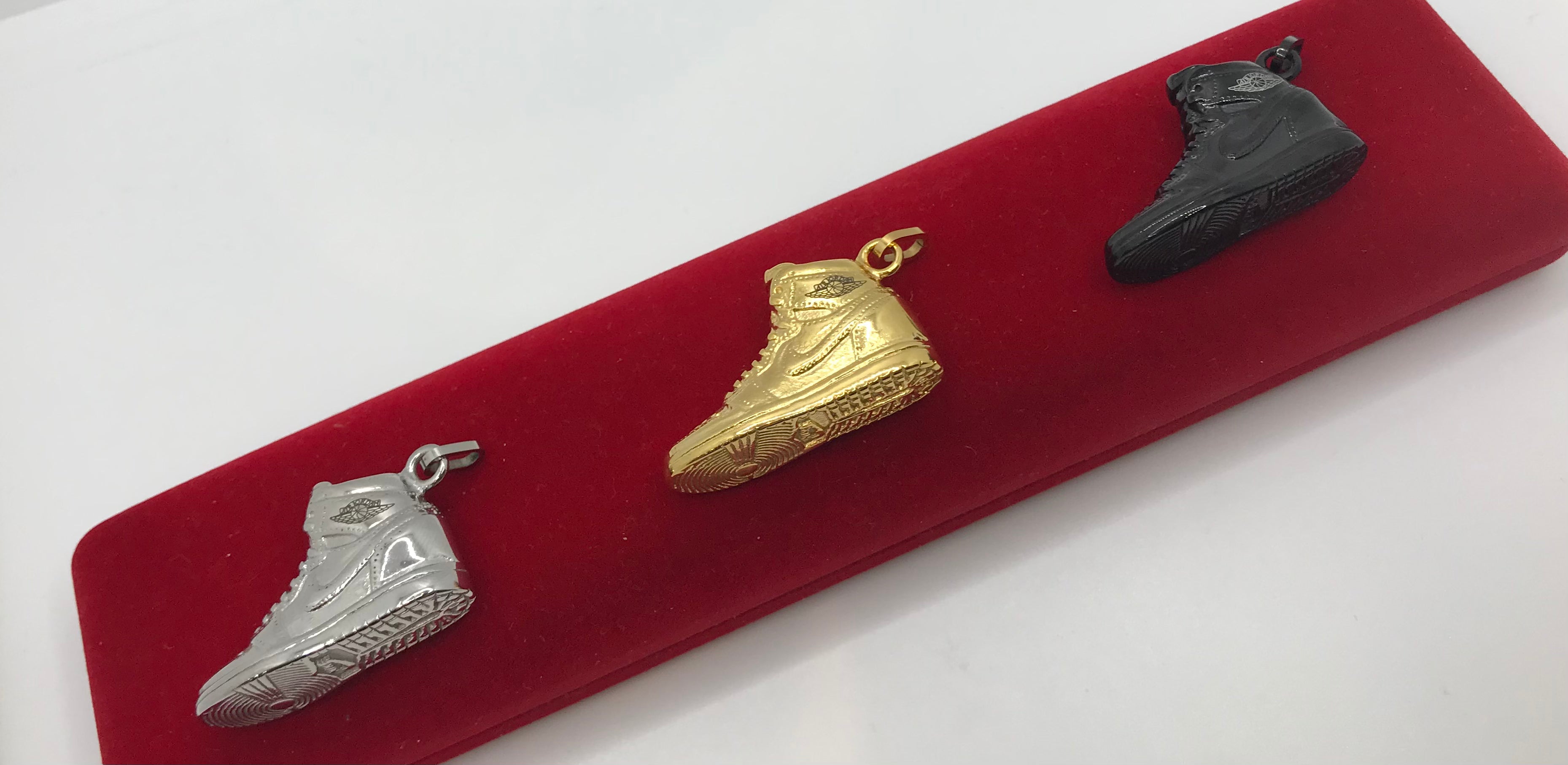 Premium Stainless Steel Shoe Pendant Charm - Durable & Stylish Jewelry for Sneakers, Boots & Casual Shoes - Perfect for Customization, Gifts & Fashion Accessories