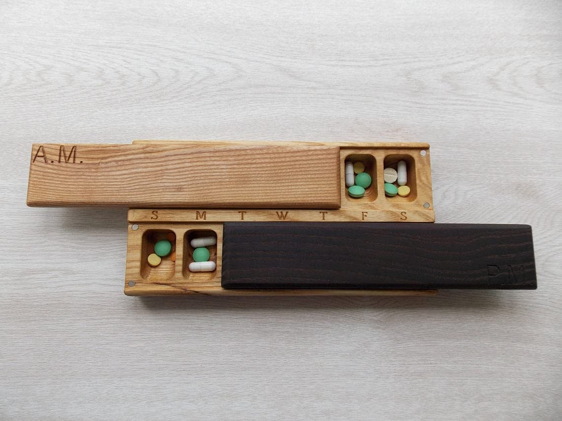 7-Day Wooden Pill Organizer Box - Large Travel Pill Case with AM/PM Compartments (1 Inch) - Decorative Ash Wood Pill Box for Daily Medication Storage - Perfect for Home, Office & Travel Use