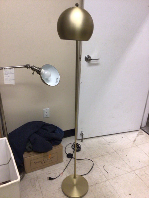 Bo Concepts Kip Matte Antique Brass Floor Lamp - Modern Adjustable Standing Light for Living Room, Bedroom & Office - Warm Ambient Lighting for Reading & Relaxation