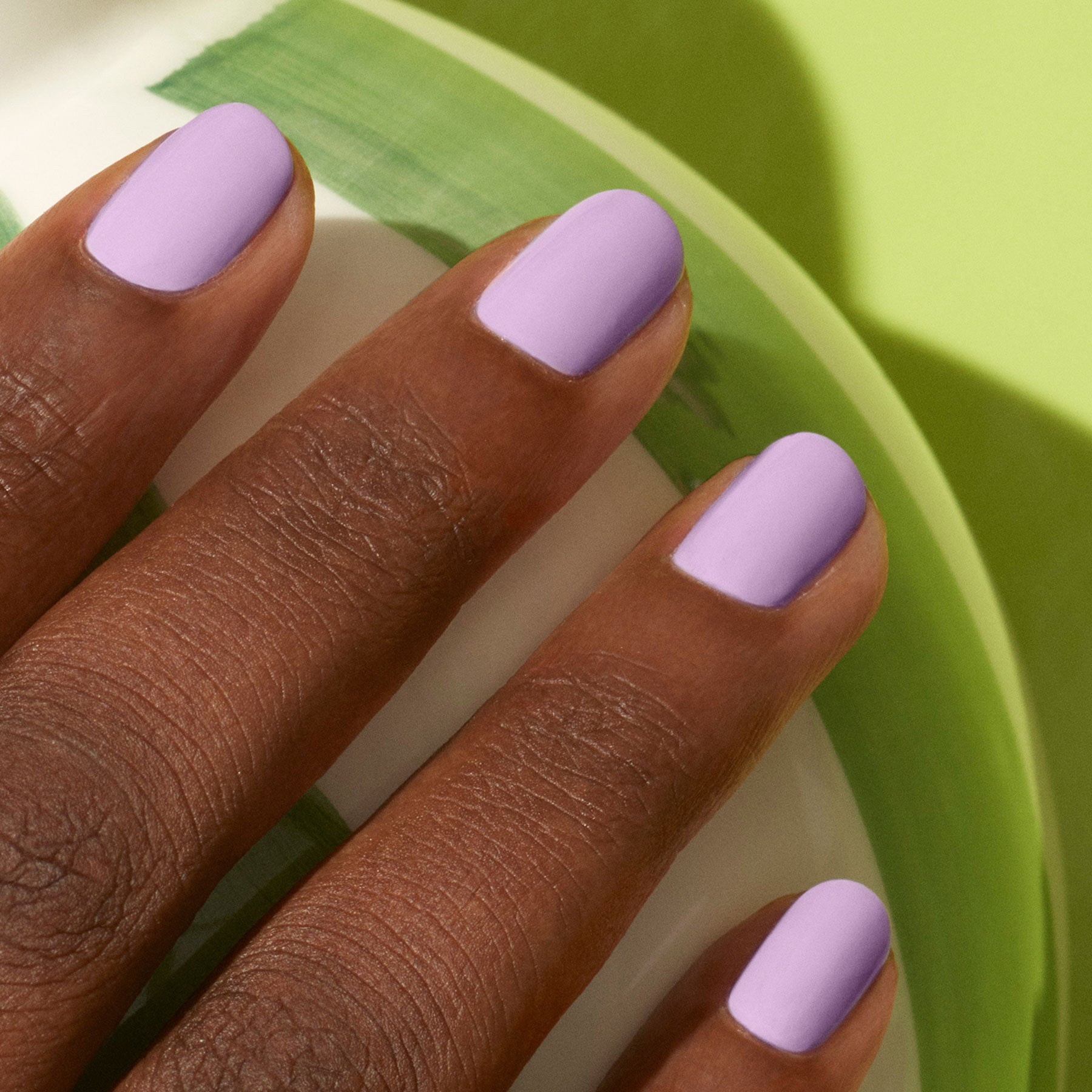 Lisa Lilas Green Flash Gel Polish - Long Lasting UV LED Nail Polish for Salon & Home Manicure - Perfect for Nail Art, French Tips & Special Occasions