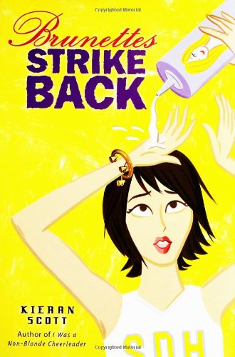 Brunettes Strike Back T-Shirt - Funny Sarcastic Graphic Tee for Women & Men - Trendy Vintage Style Cotton Shirt for Parties, Gifts & Casual Wear
