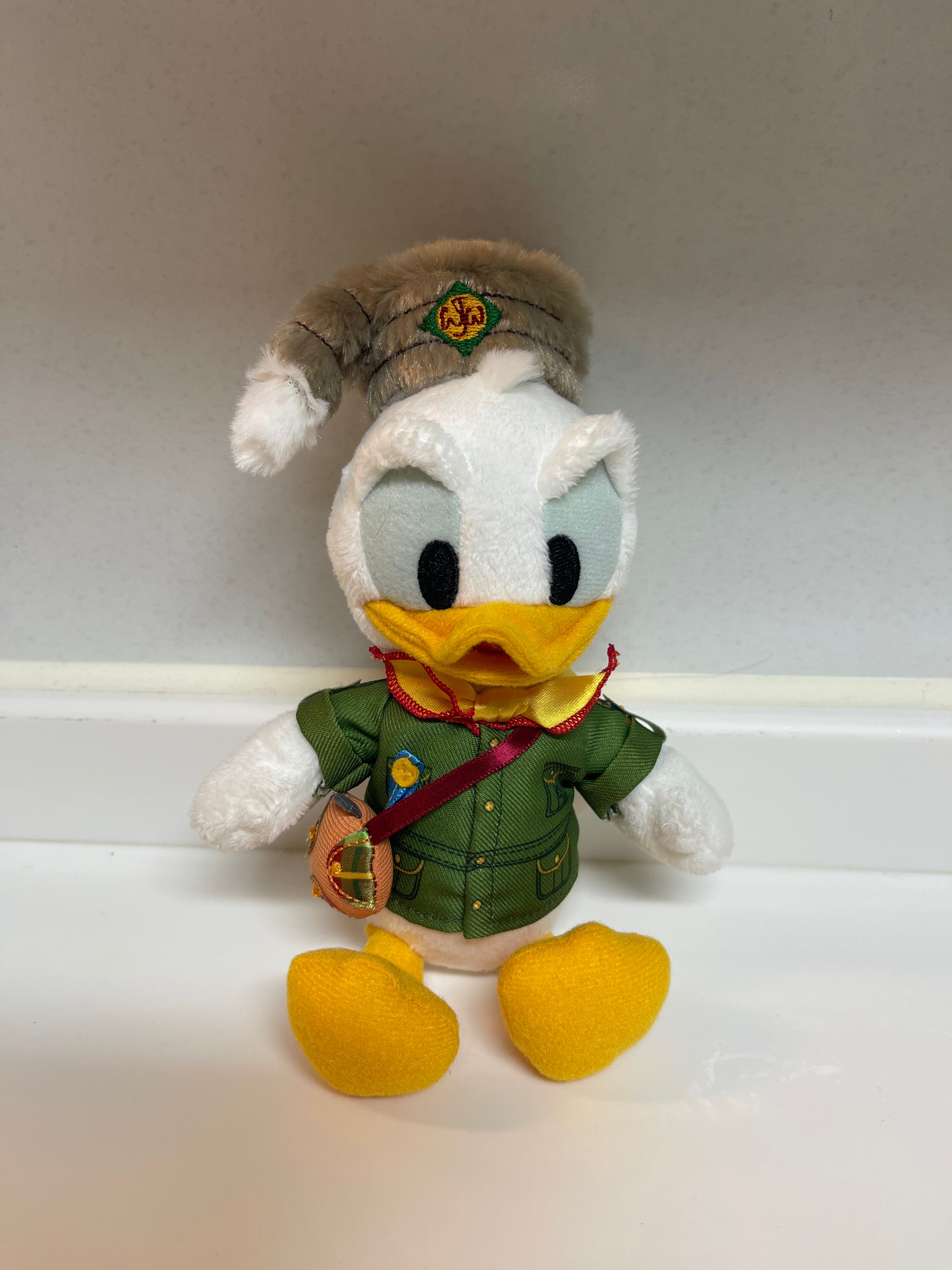 Vintage Tokyo Disneyland Camp Woodchuck Donald Duck Keychain - Collectible Disney Souvenir for Fans, Gifts & Travel Accessories