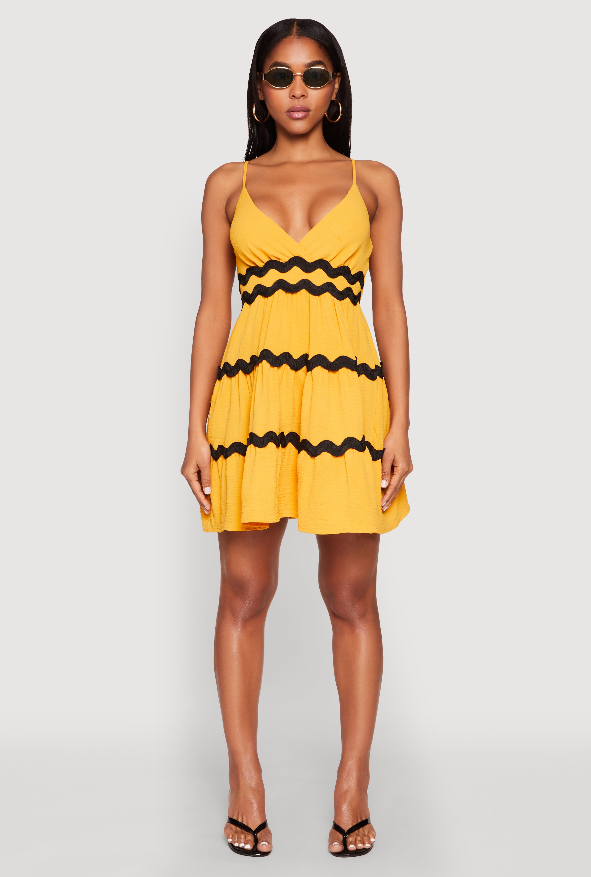 Stylish Airy Contrast Trim Tiered Dress for Women - Perfect for Summer Outings, Beach Vacations & Casual Events