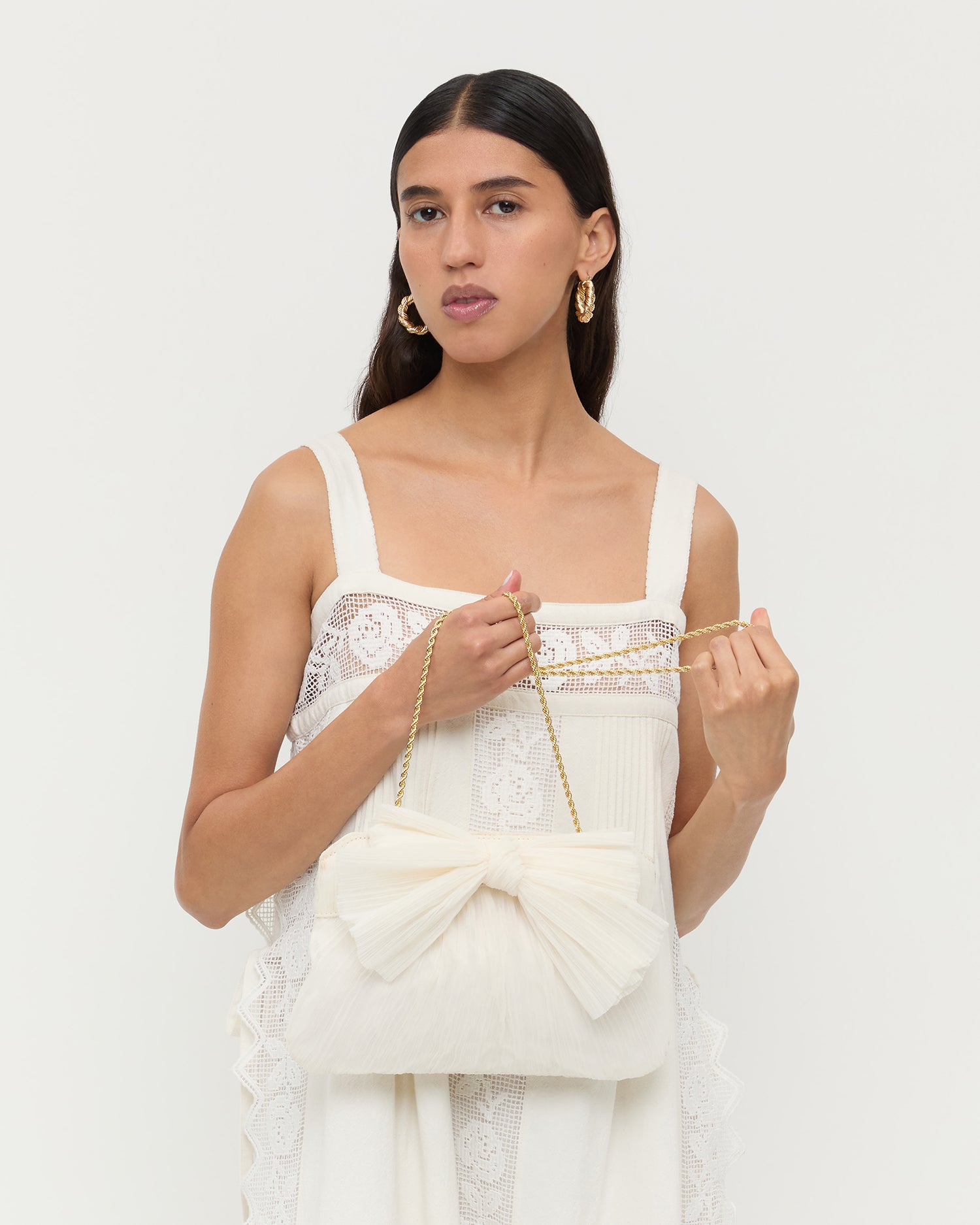Rayne Pearl Bow Clutch - Elegant Evening Bag for Women, Wedding Clutch Purse with Rhinestone Bow Detail, Perfect for Prom, Parties & Special Occasions
