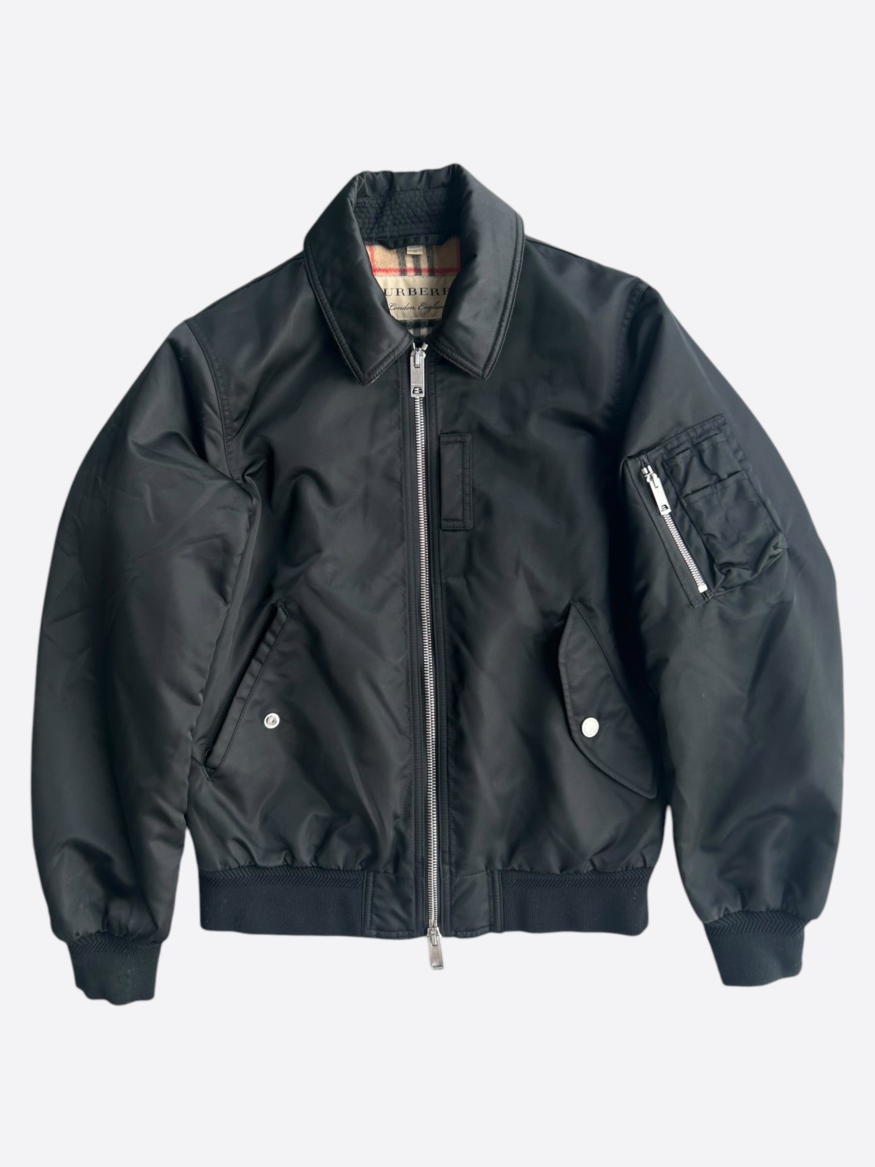 Burberry Black Bomber Jacket for Men - Classic Quilted Lightweight Jacket with Zip Closure | Perfect for Casual Wear, Street Style & Outdoor Activities