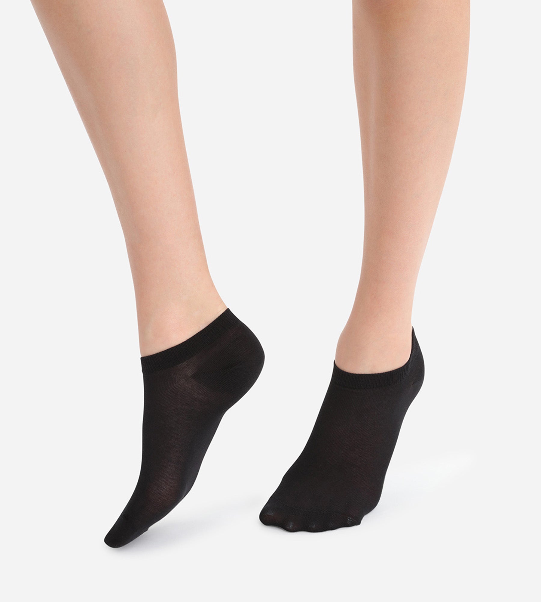 2 Pairs of Black No-Show Socks for Women - Lightweight Cotton Invisible Ankle Socks for Casual Wear, Sneakers & Flats