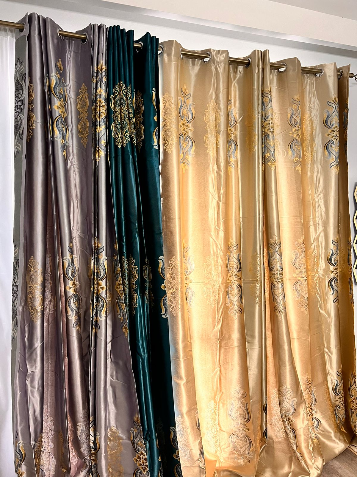 Stylish Blackout Curtains 002 - Thermal Insulated Room Darkening Drapes for Bedroom & Living Room - Noise Reducing & Energy Efficient Window Treatments for Home Decor