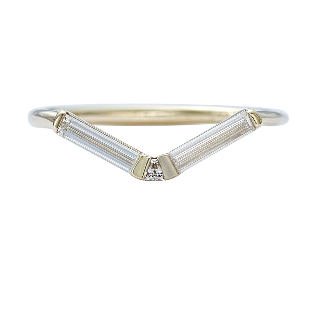 Exquisite Chevron Baguette Diamond Wedding Ring - 14K White Gold Bridal Set for Women - Perfect for Engagement, Anniversary & Romantic Occasions