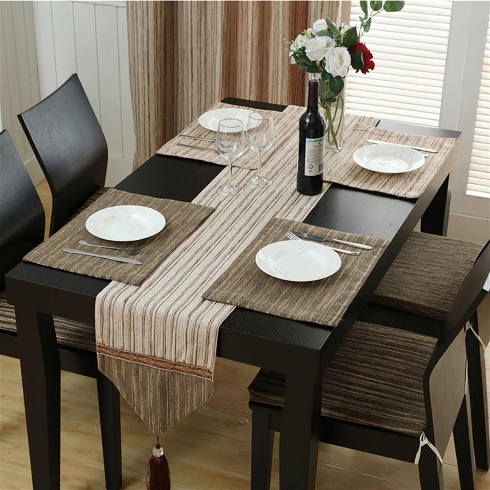 GDXFSM Geometric Cotton Linen Table Runner Set - Grey Table Runner + 4 Placemats, Thick Dining Table Cover for Kitchen, Dining Room, Party & Holiday Decor | Home Bedding Accessories | Perfect for Thanksgiving, Christmas & Everyday Dining