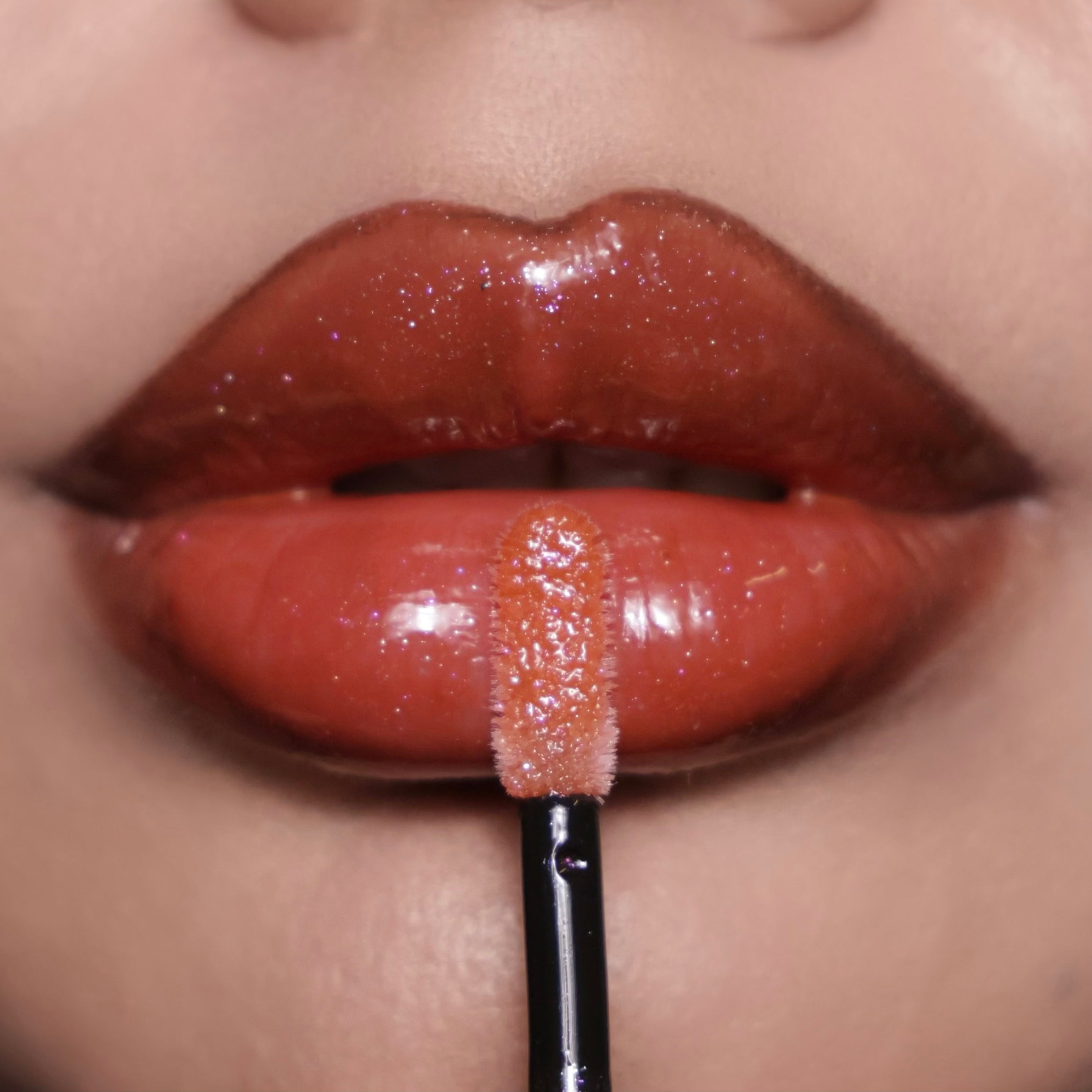 The Lord of the Rings x Glamlite Eye of Sauron Lip Kit - Long Lasting Matte Lipstick & Lip Liner Set | Perfect for Cosplay, Halloween & Fantasy Makeup Looks