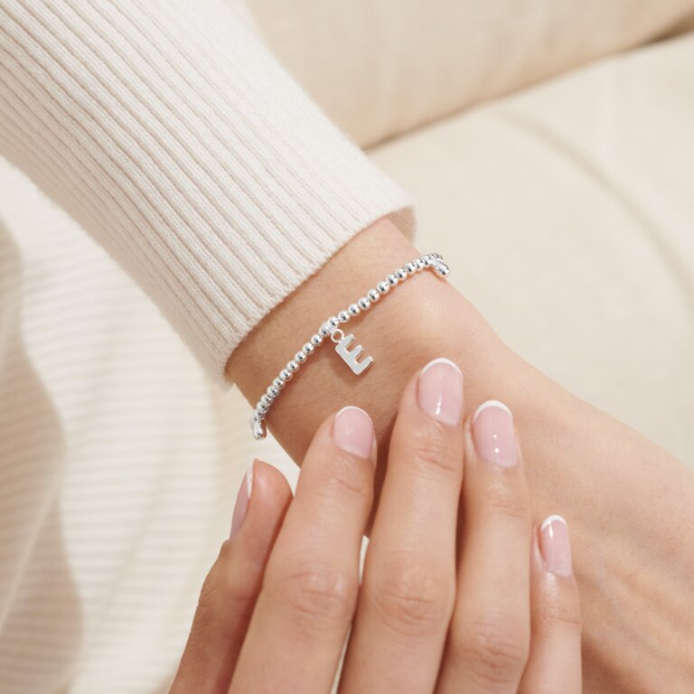 Joma Jewellery Alphabet 'E' Bracelet - Elegant Initial Letter Charm for Women & Girls - Perfect for Gifts, Birthdays & Everyday Wear