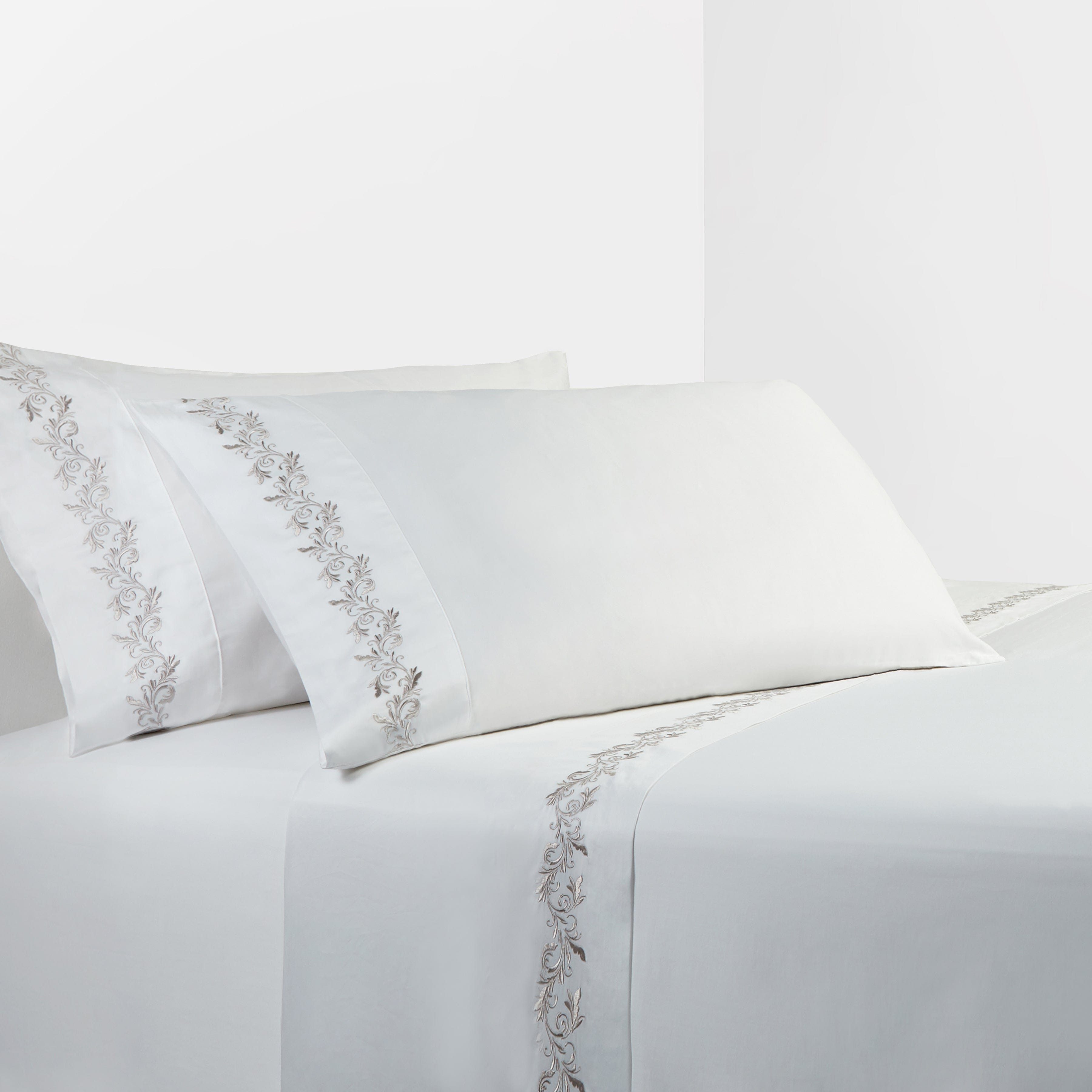 350 Thread Count Embroidered Scroll Queen Sheet Set - Soft & Breathable Bedding for Comfortable Sleep - Perfect for Master Bedroom, Guest Room, or Dorm
