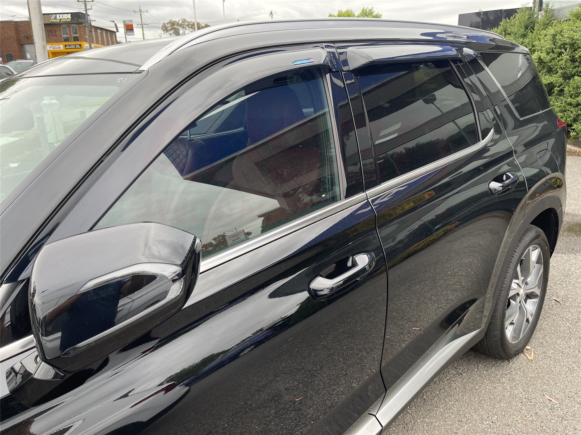Premium Car Windshield Sun Shade for Hyundai Palisade 2019-2024 - UV Protection & Heat Blocking - Custom Fit Dashboard Cover for Summer & Winter Protection