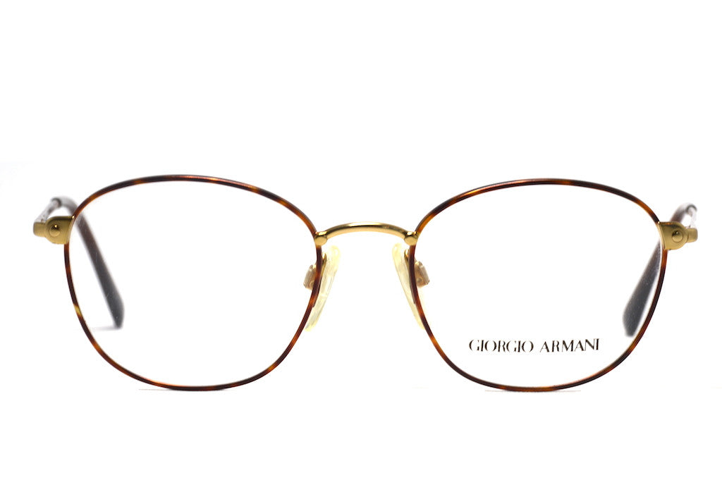 Giorgio Armani 168 - Premium Luxury Watch for Men & Women | Perfect for Business, Formal Events & Special Occasions