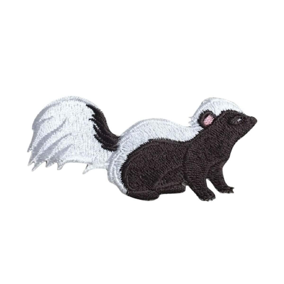 Skunk Applique Iron-On Patch - 3 Inch Animal Badge for Jackets, Backpacks & DIY Crafts | Cute Wildlife Sewing Emblem for Clothing & Accessories