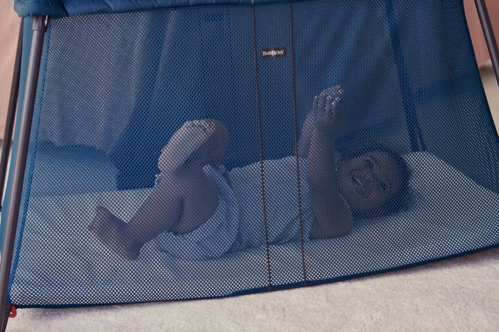 BabyBjorn Travel Crib Light - Portable & Lightweight Baby Crib for Travel, Home & Daycare - Easy Setup & Compact Fold - Perfect for Airplanes, Hotels & Visiting Family