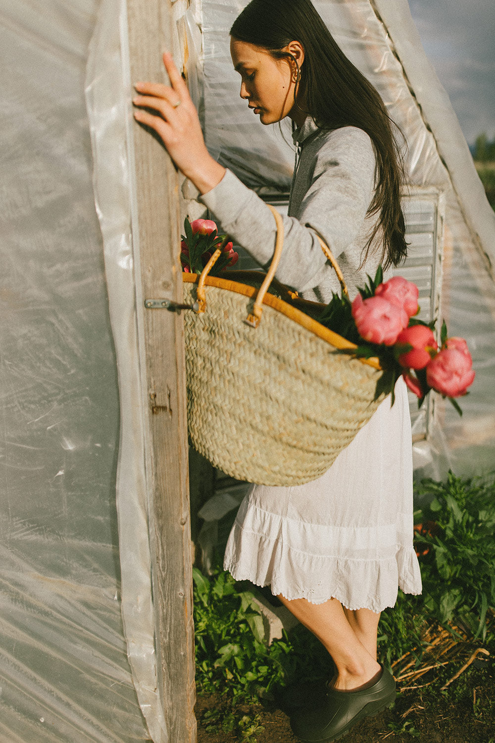 Traditional Palm Shopper - Handwoven Natural Fiber Shopping Bag - Eco-Friendly Reusable Grocery Tote for Farmers Market, Beach & Daily Use