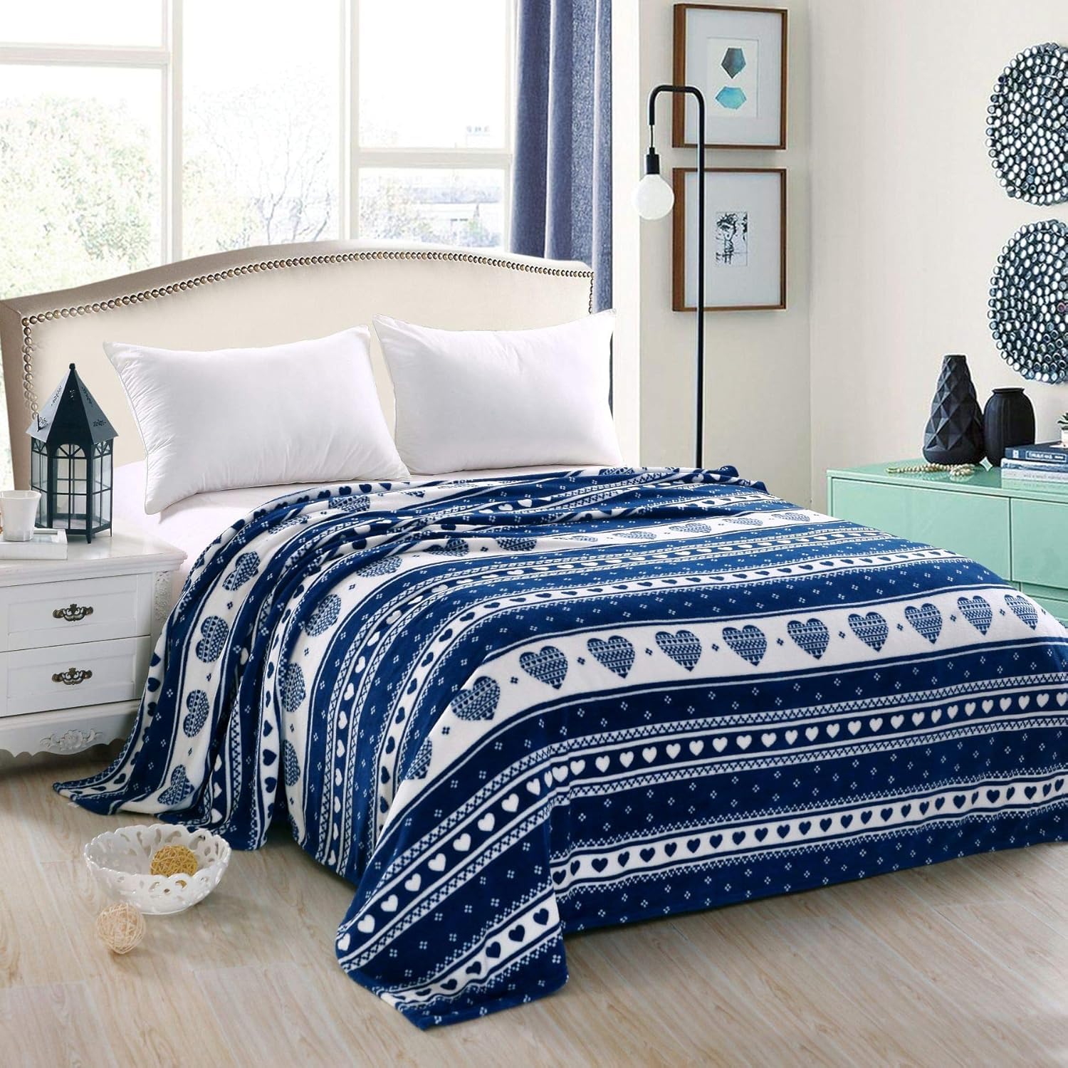Cozy Queen Size Microplush Blanket - Ultra Soft & Warm (90