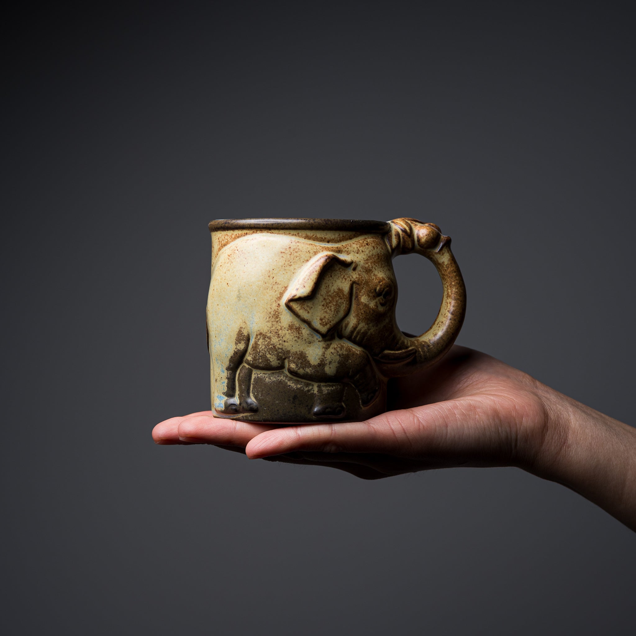 Seto Ware KASHIWA Animal Mug Cup - Handcrafted Elephant Ceramic Coffee Cup | Japanese Traditional Pottery for Tea, Coffee & Home Decor