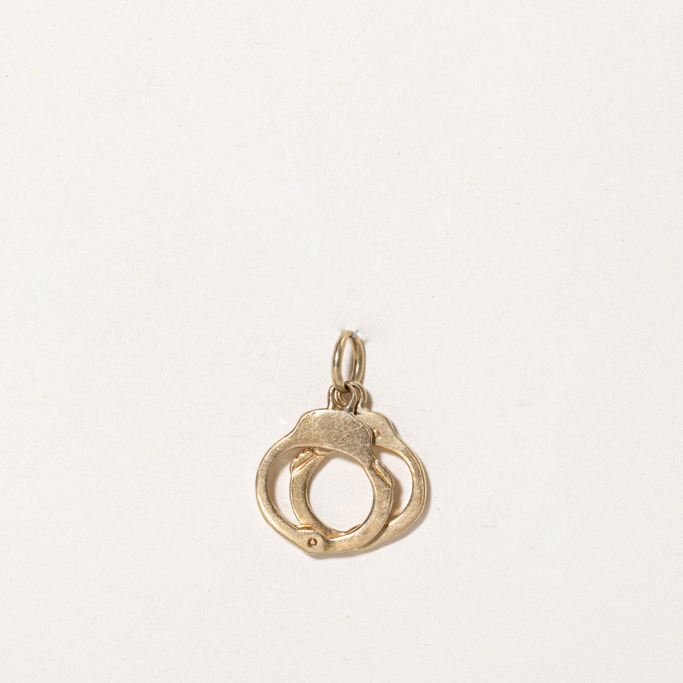 18K Yellow Gold Handcuffs Charm Pendant - Elegant Jewelry for Necklaces & Bracelets - Perfect for Gifts, Couples, and Fashion Accessories