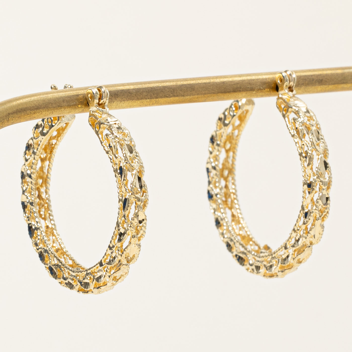 14K Yellow Gold Textured Hoop Earrings for Women - Elegant Dainty Huggie Hoops - Perfect for Everyday Wear, Parties & Gifts