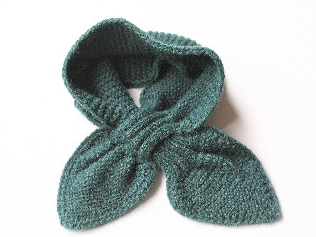 Alpaca Hand Knitted Pull Through Scarf - Soft Winter Wrap for Women - Emerald Green - Perfect for Cold Weather & Outdoor Activities