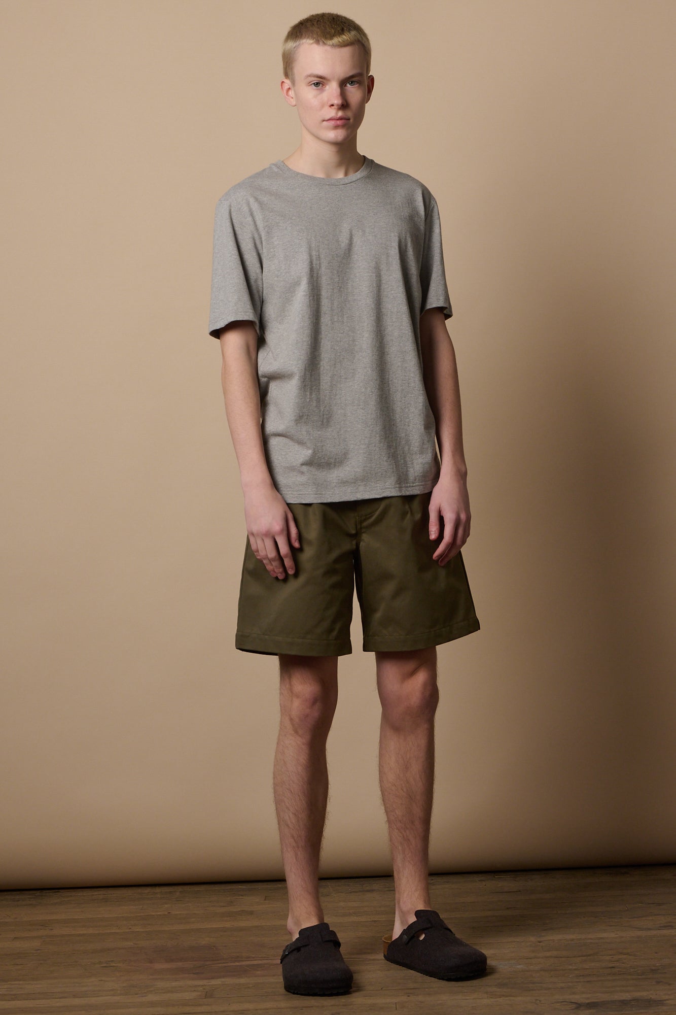 Men's Pleated Shorts - Olive Green Casual & Comfortable for Summer Outdoor Activities, Travel & Gym