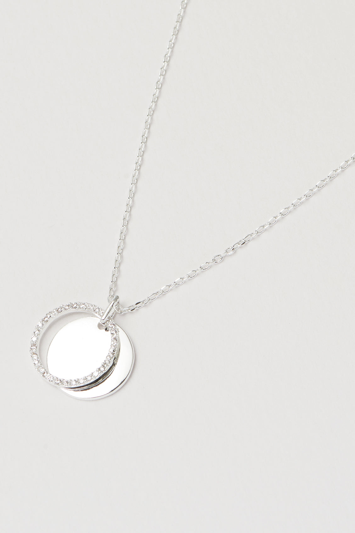 Disc Duo Pendant Necklace - Elegant Double Disc Jewelry for Women | Perfect for Date Night, Parties & Special Occasions