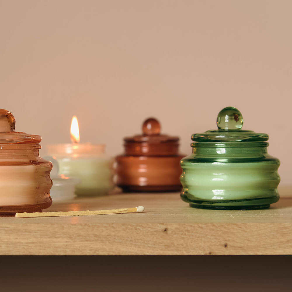 Premium Soy Wax Candle in Elegant Glass Jar with Lid - Perfect for Home Relaxation, Romantic Dinners & Spa Nights