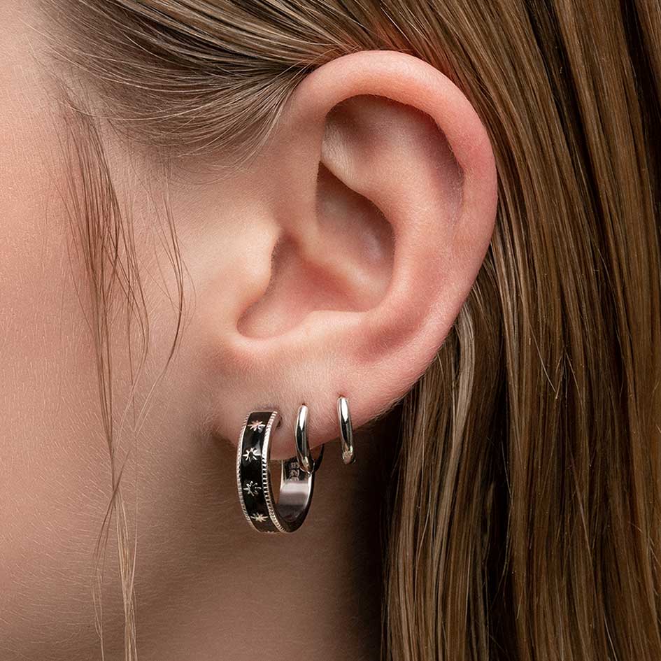 VYVIAN Tiny Stars Black Enamel Hoop Earrings for Women - Sterling Silver Dainty Jewelry - Perfect for Everyday Wear, Date Night & Gift Giving