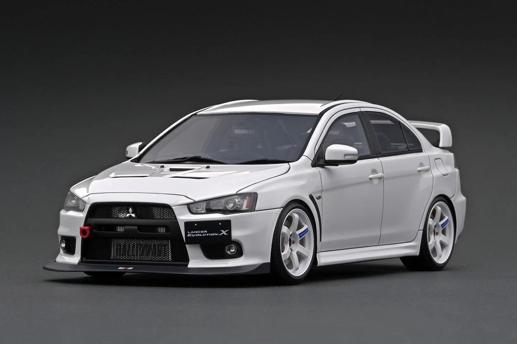 1:18 Scale Mitsubishi Lancer Evolution X (CZ4A) Diecast Model Car - White Collectible Toy for Car Enthusiasts | Perfect for Display, Gifts, and Racing Collections