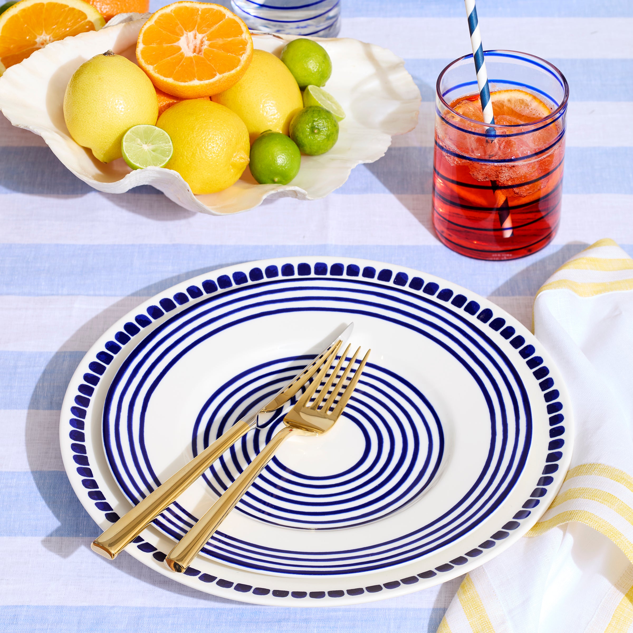 Charlotte Street West Accent Plate - Elegant Decorative Ceramic Plate for Dining & Home Decor | Perfect for Wall Display, Table Setting, and Gift Giving