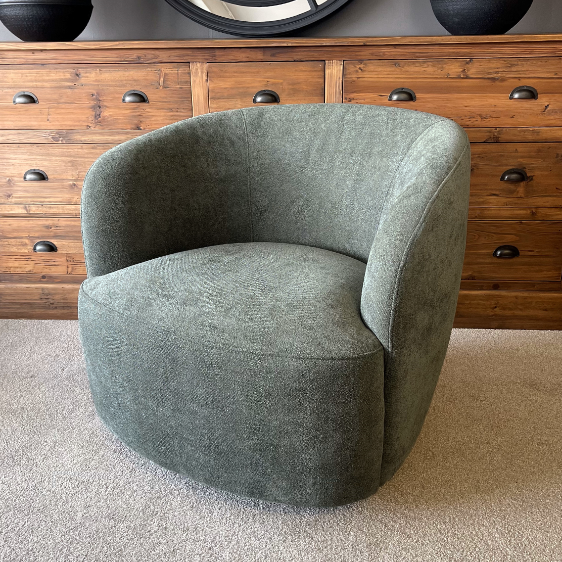 Bowie Swivel Chair in Moss Green - Modern 360-Degree Rotating Accent Chair for Living Room, Bedroom, or Office