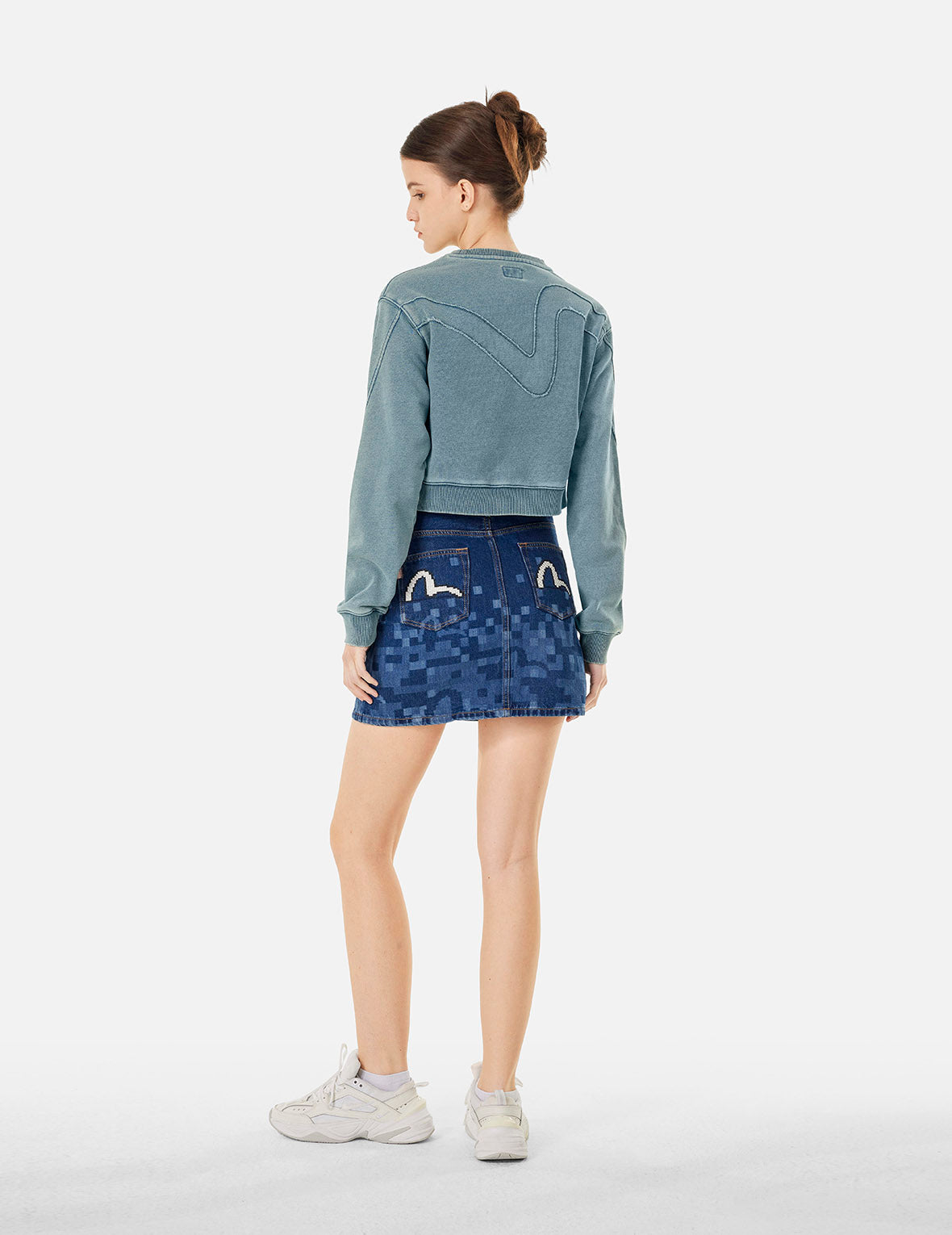 Distressed Appliqué Embroidery Washed Cropped Sweatshirt for Women - Trendy Oversized Fit Pullover for Streetwear & Casual Outfits | Perfect for Fall Layering, Coffee Dates & Weekend Errands