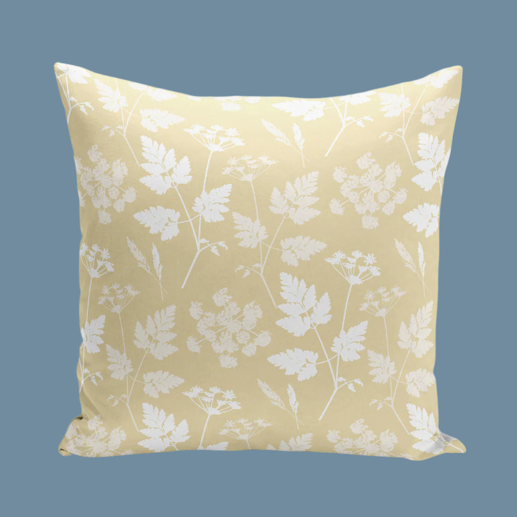 Premium Cow Parsley Print Throw Pillow Covers - Soft Decorative Cushions for Living Room, Bedroom & Sofa - Home Decor Accent