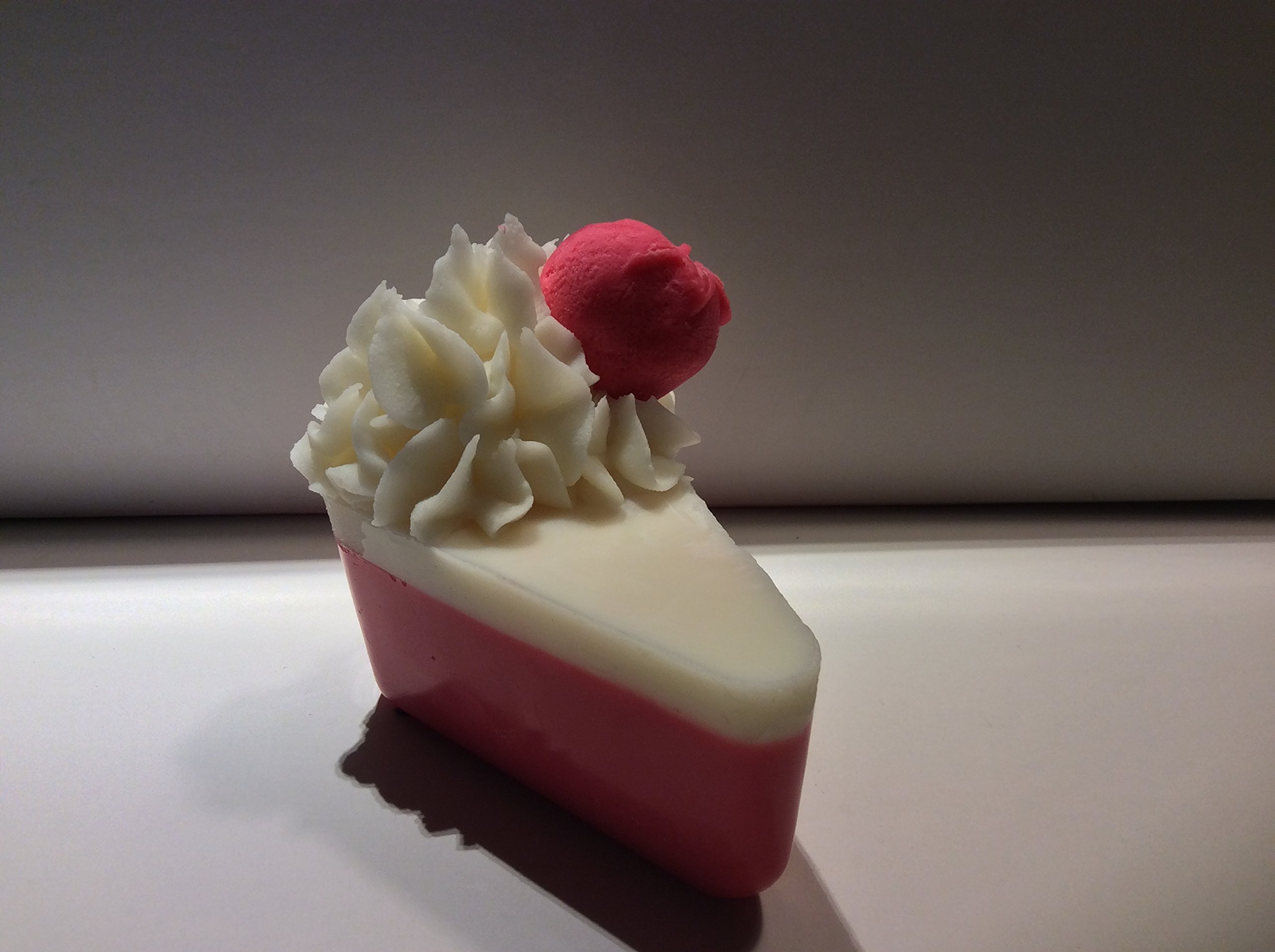 Handmade Cake Slice Soy Wax Candle - Realistic Dessert Scented Candle for Home Decor, Birthday Parties & Romantic Dinners